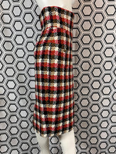 Charger l'image dans la galerie, Superbe jupe taille haute Chanel taille 40
