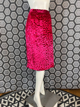 Charger l&#39;image dans la galerie, Jupe en velours Yves Saint Laurent rive gauche taille 44
