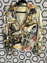 Charger l&#39;image dans la galerie, Incroyable chemise Roberto Cavalli taille 38
