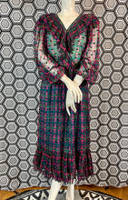 Charger l'image dans la galerie, Robe Ted Lapidus en soie taille 40
