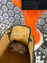 Charger l&#39;image dans la galerie, Paire de chaussures Paul Smith mordorées pointure 36
