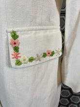 Charger l'image dans la galerie, Veste brodée de fleurs Korii Joko taille 40
