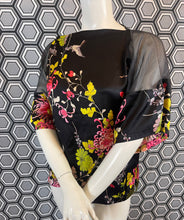 Charger l&#39;image dans la galerie, Haut Jean Paul Gaultier taille 38
