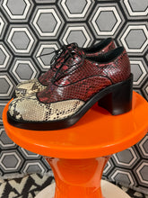 Charger l'image dans la galerie, Sublimes Chaussures en python Miu Miu pointure 36
