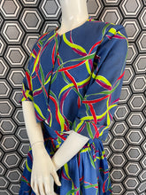 Charger l'image dans la galerie, Superbe veste rare Yves Saint Laurent rive gauche taille 38
