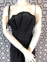 Charger l'image dans la galerie, Superbe robe Yohji Yamamoto taille 36
