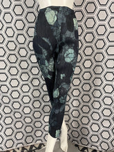 Charger l&#39;image dans la galerie, Pantalon Pleats Please Issey Miyake
