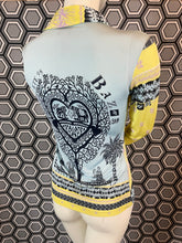 Charger l&#39;image dans la galerie, Gilet Christian Lacroix taille 40
