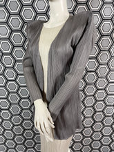 Charger l&#39;image dans la galerie, Veste Pleats Please Issey Miyake
