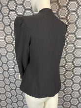 Charger l'image dans la galerie, Veste Givenchy taille 40
