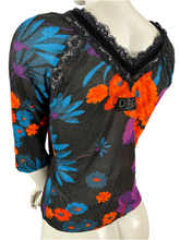 Charger l&#39;image dans la galerie, Haut Dolce &amp; Gabbana fleurs taille 36
