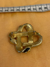 Charger l&#39;image dans la galerie, Lot de broches vintage
