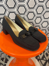 Charger l&#39;image dans la galerie, Mocassins Prada pointure 39
