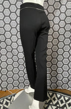Charger l'image dans la galerie, Superbe pantalon Gucci taille 34
