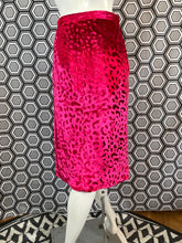 Charger l&#39;image dans la galerie, Jupe en velours Yves Saint Laurent rive gauche taille 44
