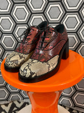 Charger l'image dans la galerie, Sublimes Chaussures en python Miu Miu pointure 36
