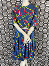 Charger l'image dans la galerie, Superbe jupe asymétrique Yves Saint Laurent rive gauche 1991 taille 38
