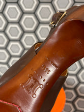 Charger l&#39;image dans la galerie, Paire d’escarpins vintage Céline pointure 36 1/2 neufs
