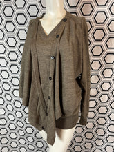 Charger l&#39;image dans la galerie, Pull Lemaire taille 38
