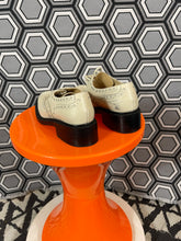 Charger l&#39;image dans la galerie, Paire de chaussures Robert Clergerie pointure 36
