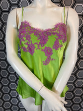 Charger l'image dans la galerie, Top en soie Marjolaine taille 40
