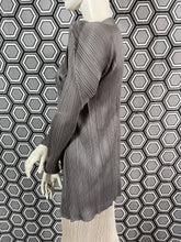 Charger l&#39;image dans la galerie, Veste Pleats Please Issey Miyake
