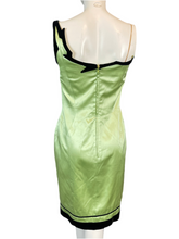 Charger l'image dans la galerie, Superbe et rare robe Thierry  Mugler taille 40
