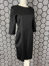 Charger l'image dans la galerie, Robe noire Courrèges taille 42
