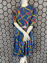 Charger l'image dans la galerie, Superbe jupe asymétrique Yves Saint Laurent rive gauche 1991 taille 38
