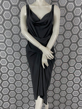Charger l'image dans la galerie, Superbe robe noire Rick Owens taille 38
