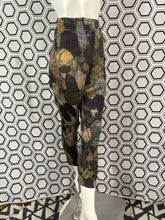 Charger l&#39;image dans la galerie, Pantalon imprimé Pleats Please Issey Miyake
