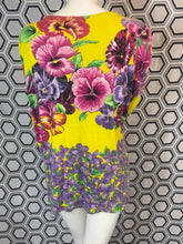 Charger l&#39;image dans la galerie, Haut Versace jeans couture taille 40
