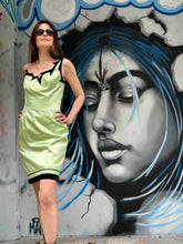 Charger l'image dans la galerie, Superbe et rare robe Thierry  Mugler taille 40
