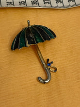 Charger l&#39;image dans la galerie, Lot de broches vintage
