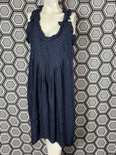 Charger l&#39;image dans la galerie, Robe à pois Balenciaga Silk taille 40
