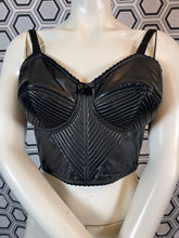 Charger l&#39;image dans la galerie, Incroyable bustier en cuir à seins coniques Jean Paul Gaultier taille 36
