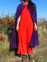 Charger l&#39;image dans la galerie, Robe longue rouge Yves Saint Laurent rive gauche taille 40
