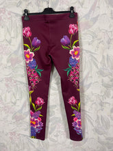 Charger l&#39;image dans la galerie, Incroyable pantalon strass Gai Mattiolo taille 38
