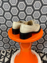 Charger l&#39;image dans la galerie, Paire de chaussures Robert Clergerie pointure 36
