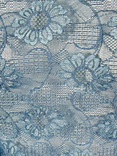 Charger l'image dans la galerie, Chemisier en résille brodée Anne Fontaine taille 38

