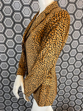 Charger l&#39;image dans la galerie, Blazer Léopard Versace taille 40
