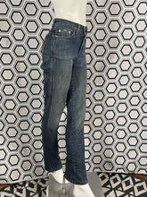 Charger l&#39;image dans la galerie, Jeans bleu Gucci taille 34
