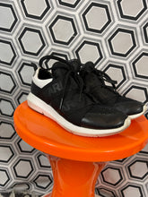 Charger l&#39;image dans la galerie, Sneakers Karl Lagerfeld pointure 37
