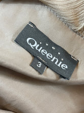 Charger l'image dans la galerie, Robe Queenie en soie taille 40
