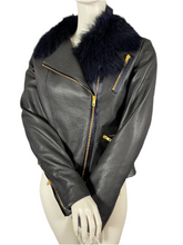 Charger l&#39;image dans la galerie, Blouson en cuir Paul Smith taille 36
