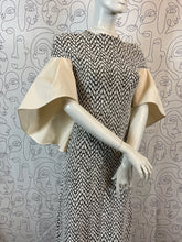 Charger l&#39;image dans la galerie, Incroyable robe de créateur taille 38
