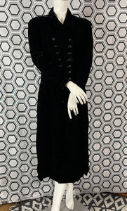 Manteau en velours Armand Ventilo taille 40