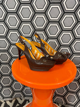 Charger l&#39;image dans la galerie, Paire d’escarpins vintage Céline pointure 36 1/2 neufs
