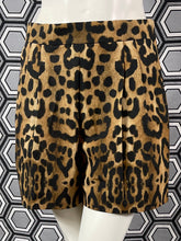 Charger l&#39;image dans la galerie, Short léopard Giambattista Valli taille 36
