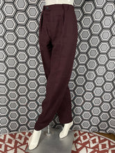 Charger l'image dans la galerie, Pantalon à pinces vintage Thierry Mugler lie de vin taille 42
